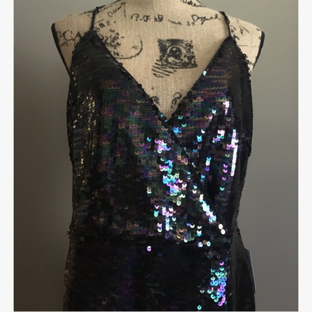 💕 Adelyn Rae Sparkle Wrap Dress - Picture 3 of 7